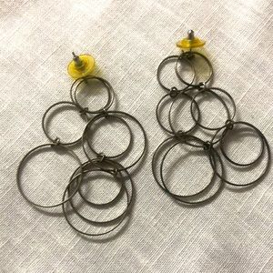 🌞 Vintage costume jewelry dangling circle earrings for pierced ears